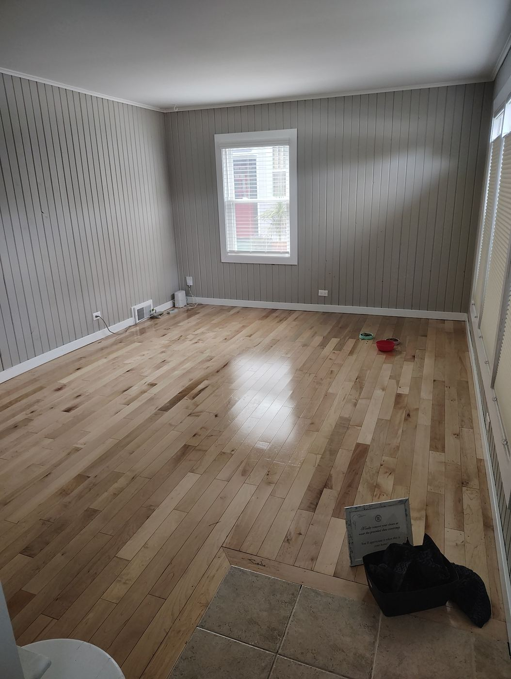 Professionally cleaned living room prepared for a home sale