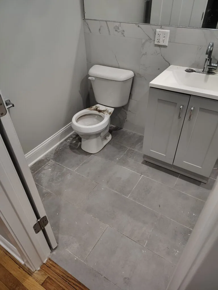 Bathroom before cleaning